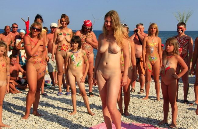 裸の人裸体主義ヌーディズムの写真純粋な世界をダウンロード | Naked people naturism nudism photo pure world download [European naturism]